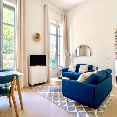 3 Pieces Elegant - Clim Terrasse Parking - *