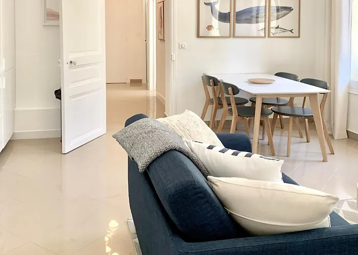 3 Pieces Elegant - Clim Terrasse Parking - * Saint-Raphaël